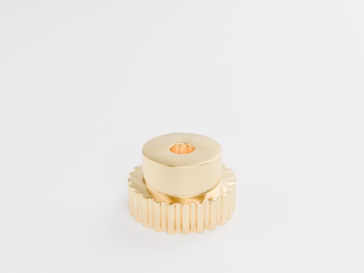 CNC turned knurled brass knob